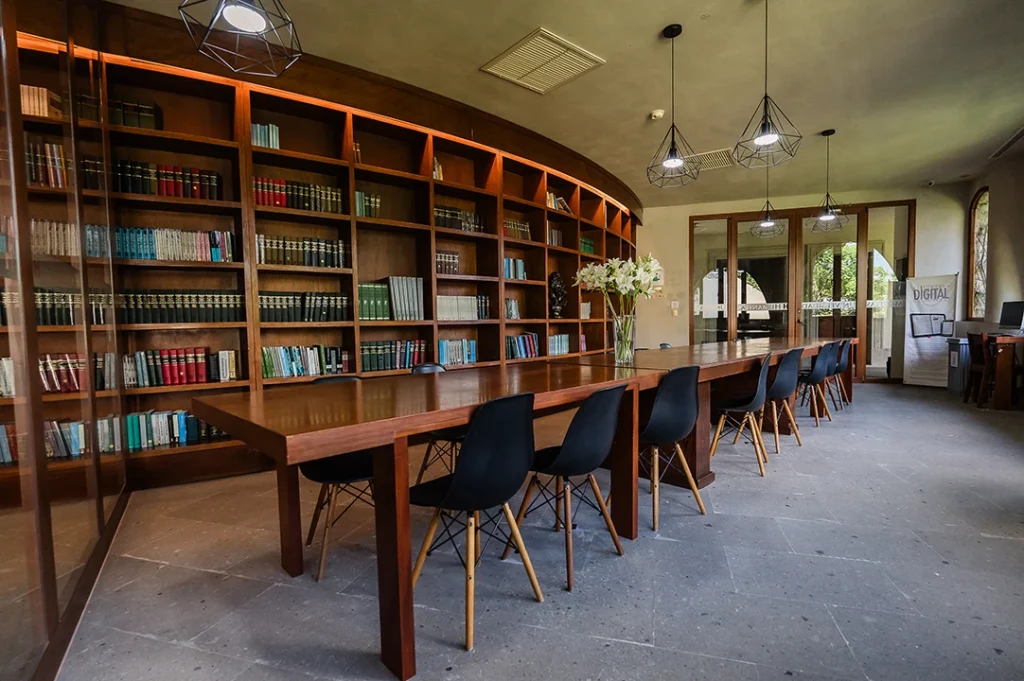 Universidad Humanitas Campus Magno Cancún tiene una amplia biblioteca.
