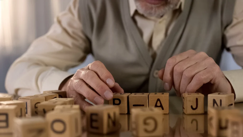 La terapia neuropsicológica busca que las personas con una lesión o enfermedad cerebral recuperen habilidades.