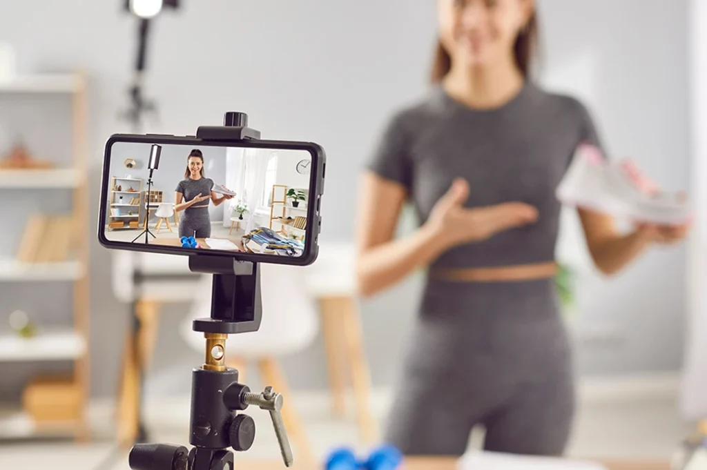 El marketing de influencia se basa en recomendaciones y contenido relacionado. 